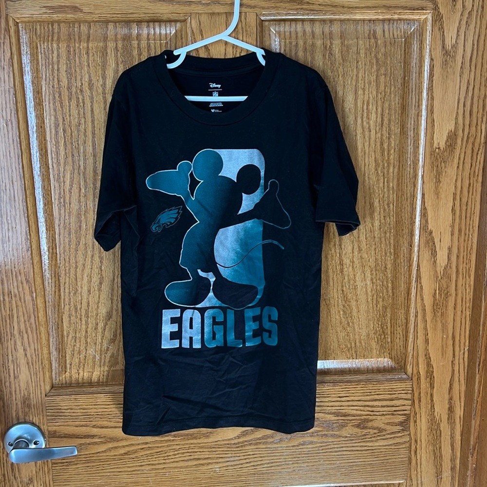 NWOT Disney NFL Eagles Mickey T-Shirt Med 10/12